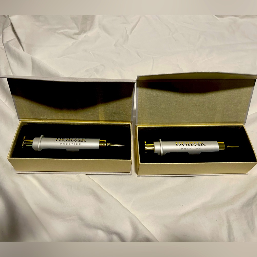 NEW IN BOX - TWO D'or 24k Prestige Non Surgical Instant Lifting Syringe CreamS